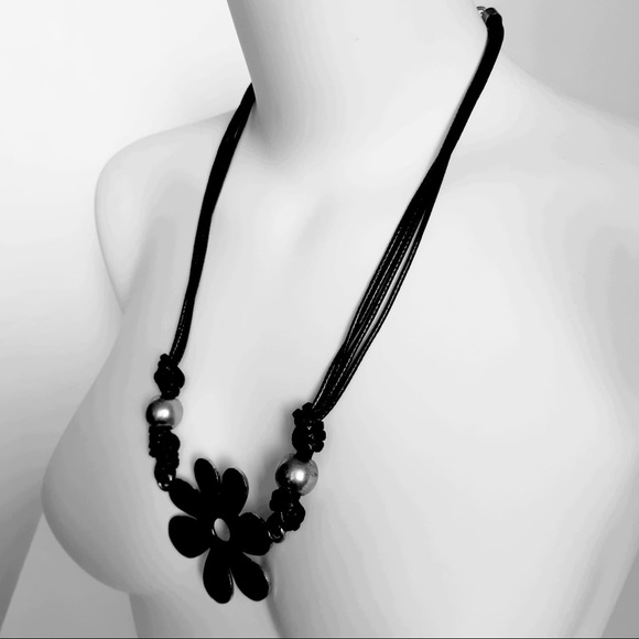 2 x $20‼️ ENAMEL METAL PENDANT. Leather Black Necklace. Brand New - Picture 4 of 8